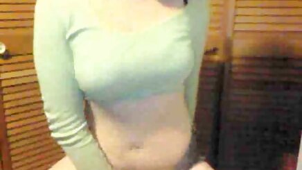 الولد المسكين مربوط ويحمله مساج سكس مترجم امرأة عجوز بعناد